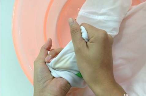 還用洗化用品祛痘？做好這幾點(diǎn)，痘痘自己就消失了，省事又放心